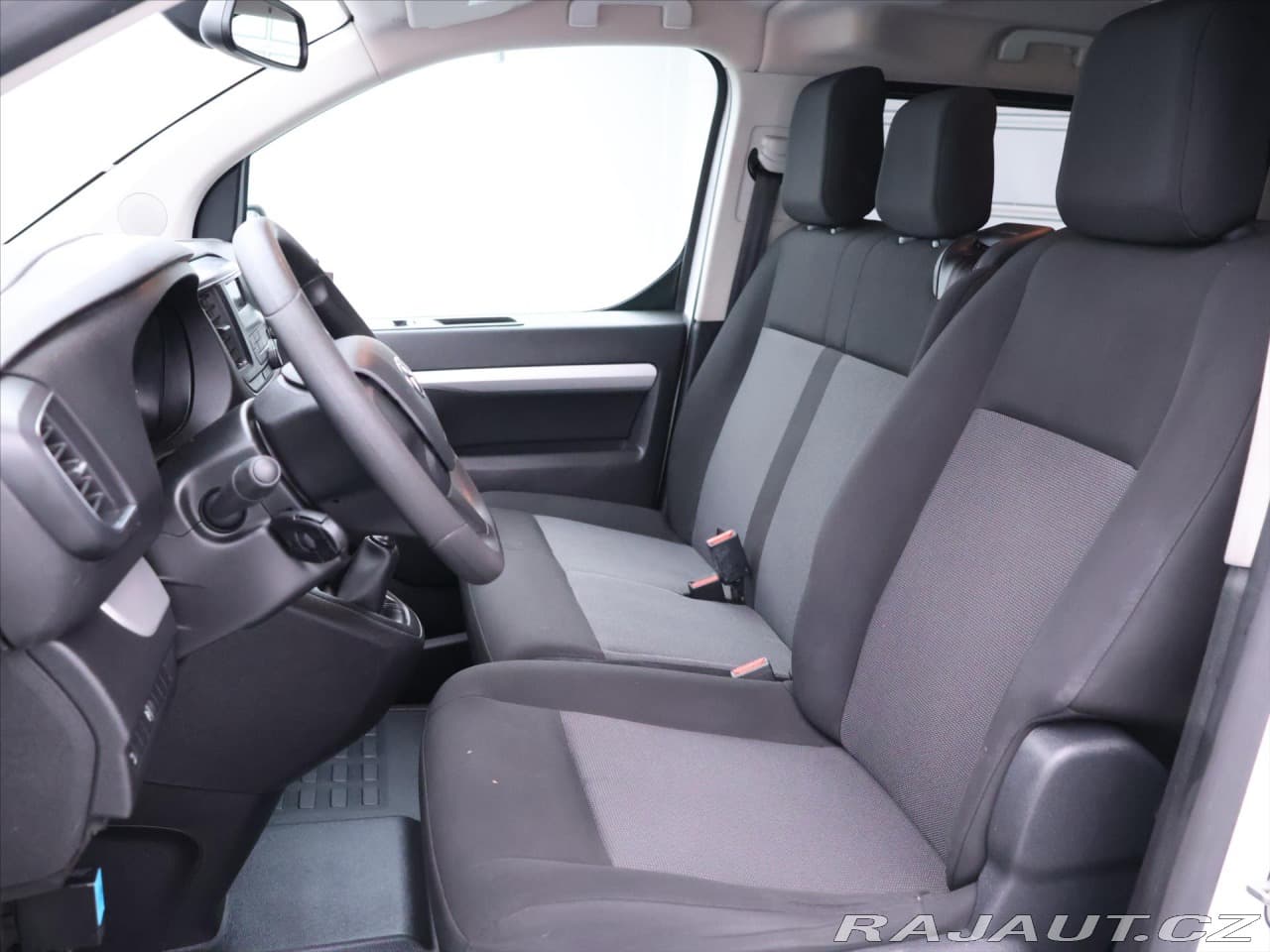 2019 Toyota Proace - 9