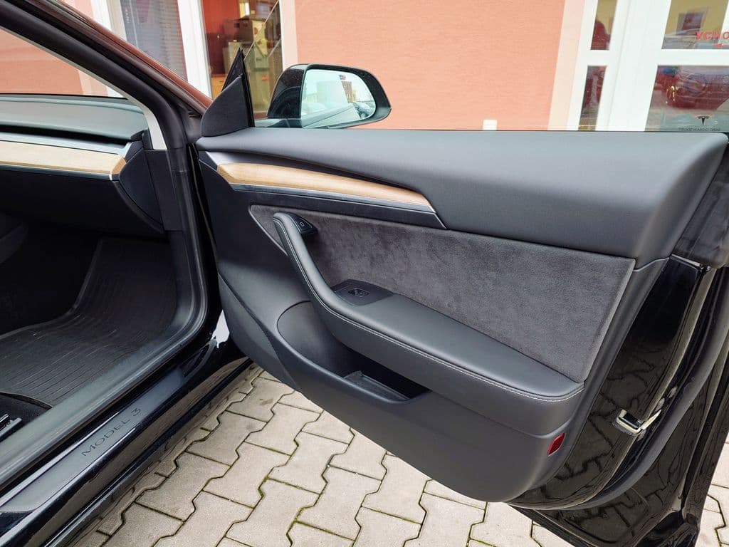 2021 Tesla Model 3 - 14