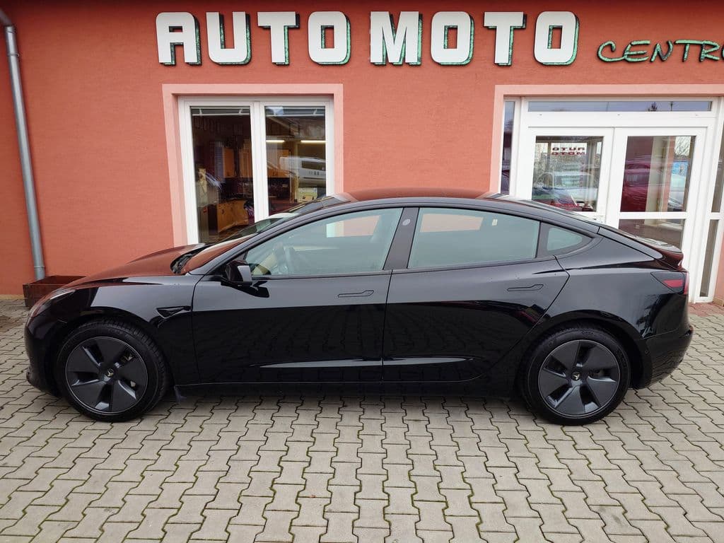 2021 Tesla Model 3 - 2