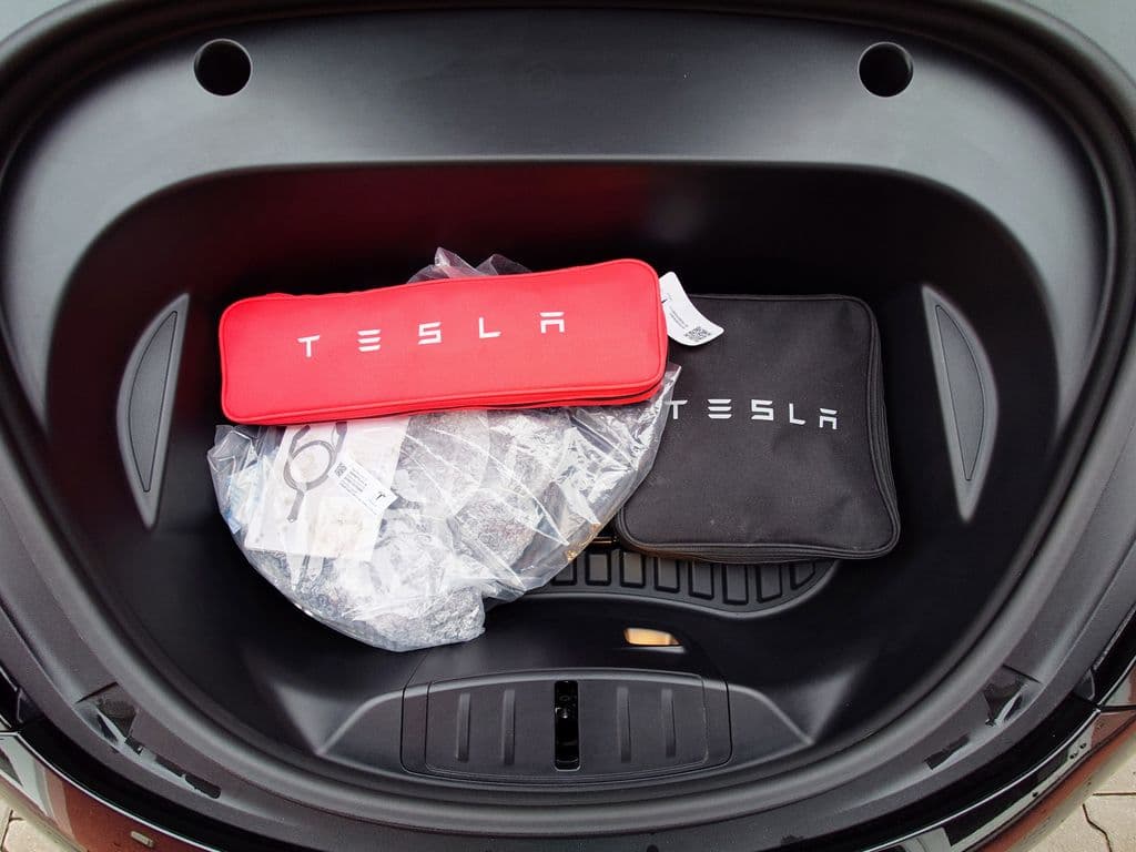 2021 Tesla Model 3 - 9