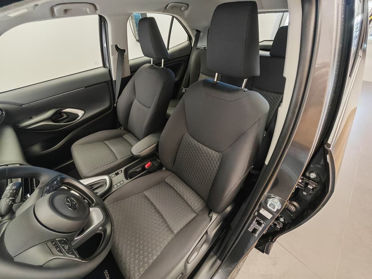 2025 Toyota Ostatní - 11