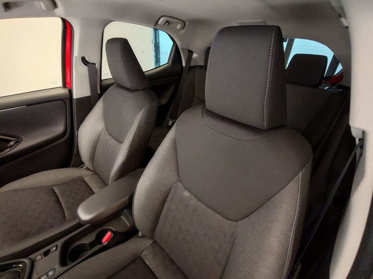 2024 Toyota Yaris - 15