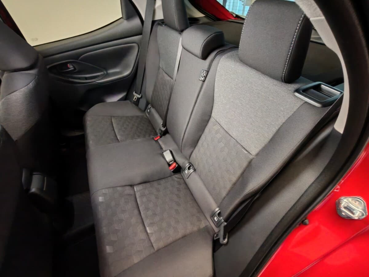 2024 Toyota Yaris - 17