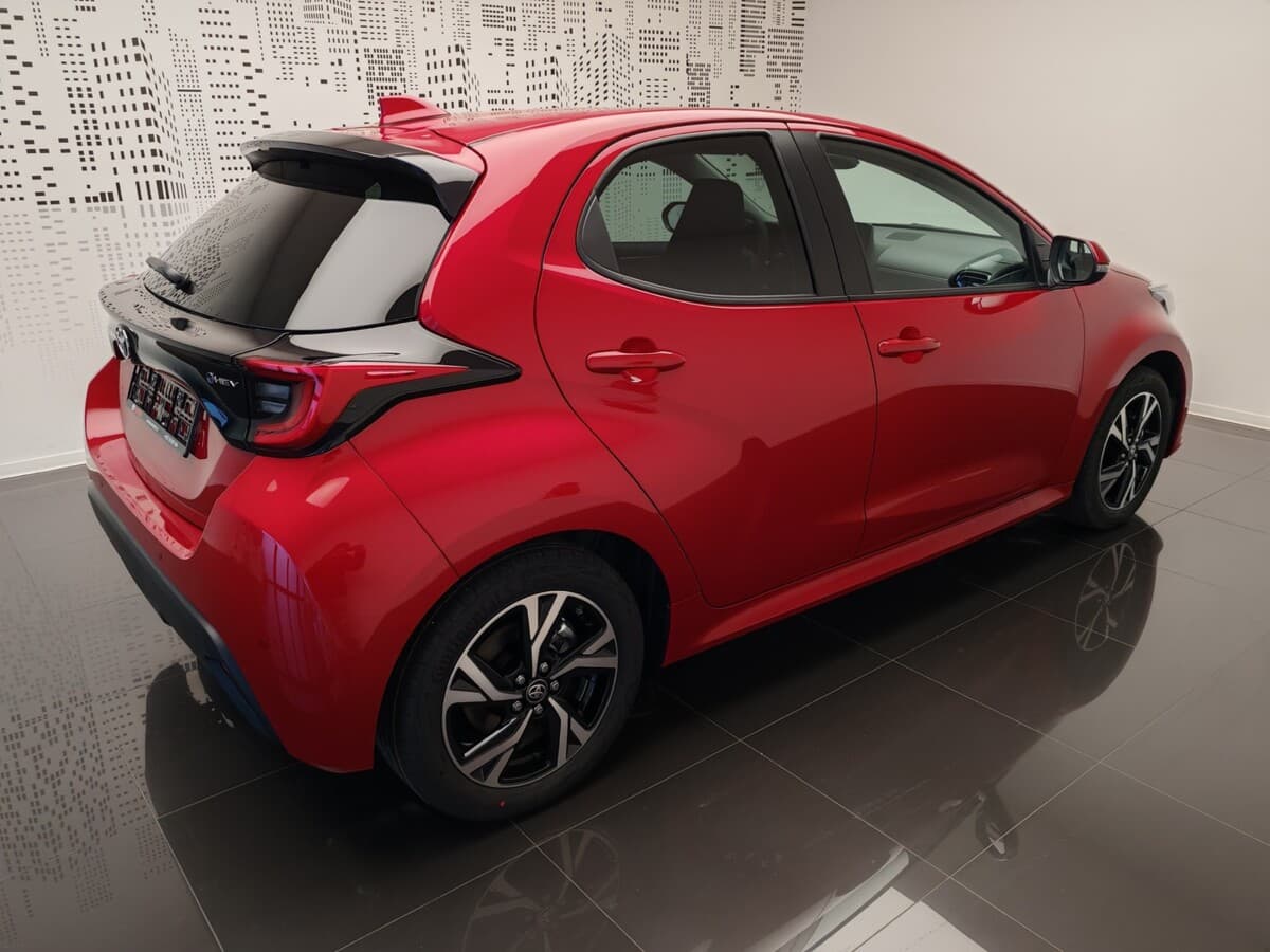 2024 Toyota Yaris - 4