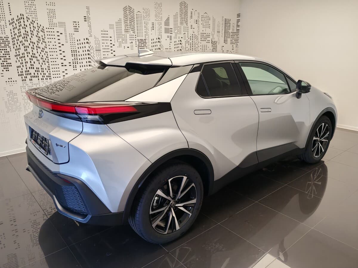 2024 Toyota C-Hr - 4