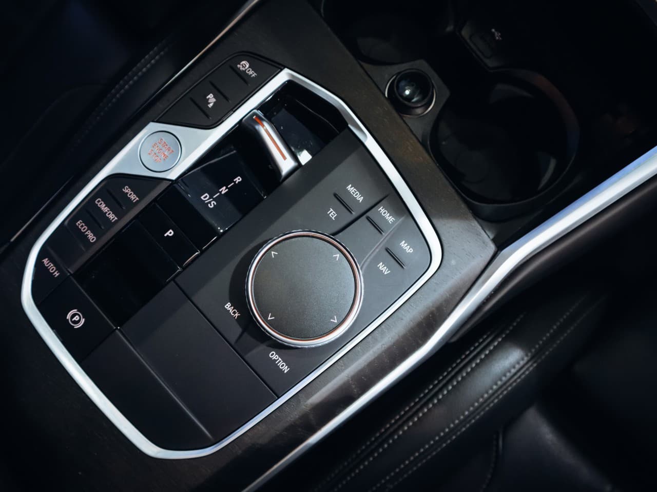 2022 BMW 3-Series - 14