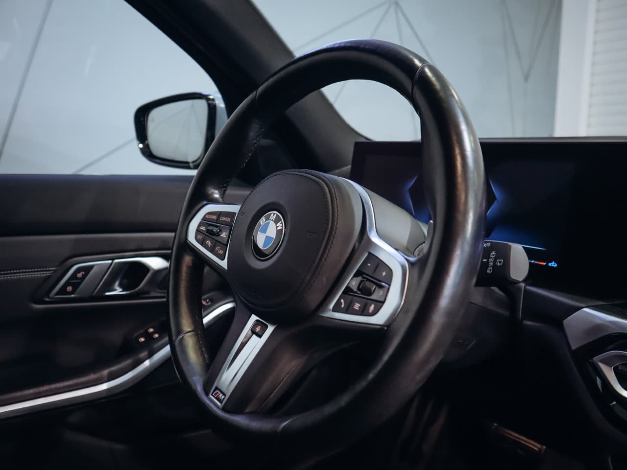 2022 BMW 3-Series - 15