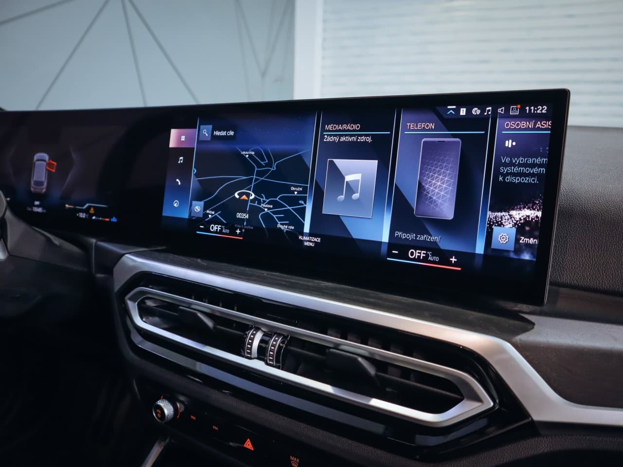 2022 BMW 3-Series - 18