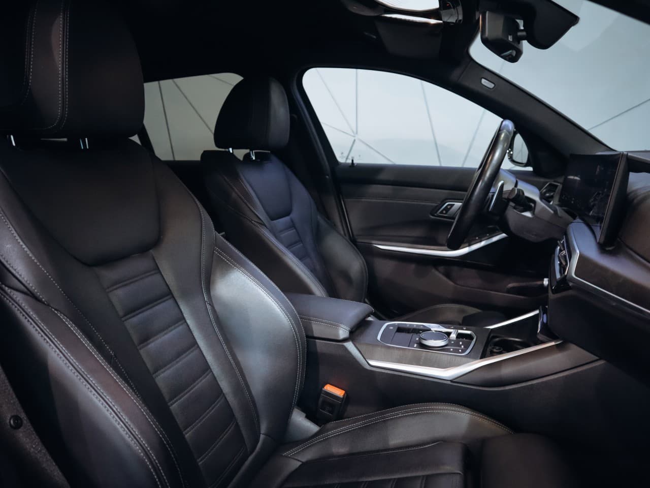 2022 BMW 3-Series - 19