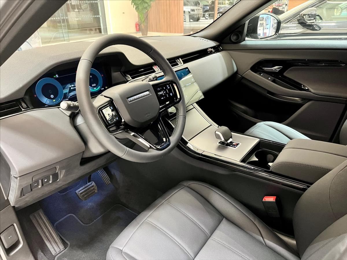 2025 Land Rover Range Rover Evoque - 7