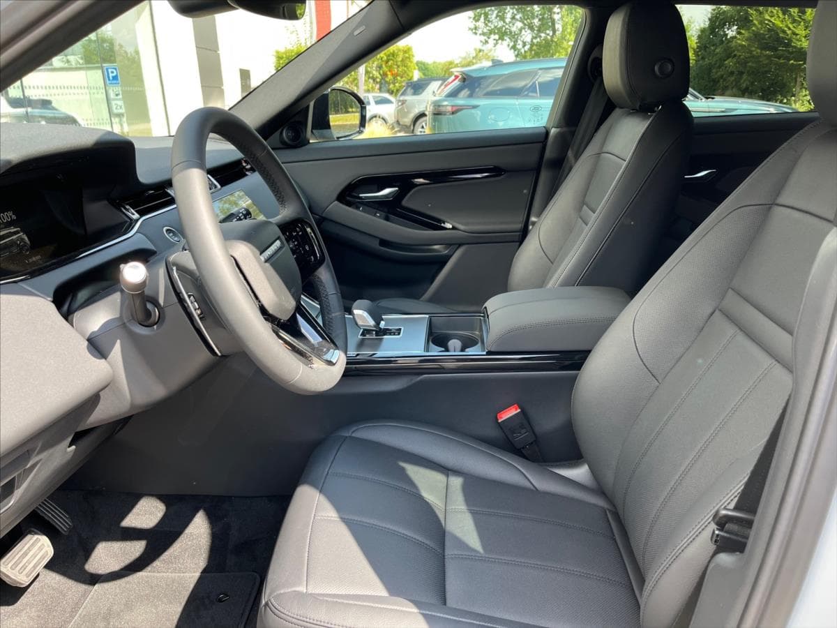 2025 Land Rover Range Rover Evoque - 9