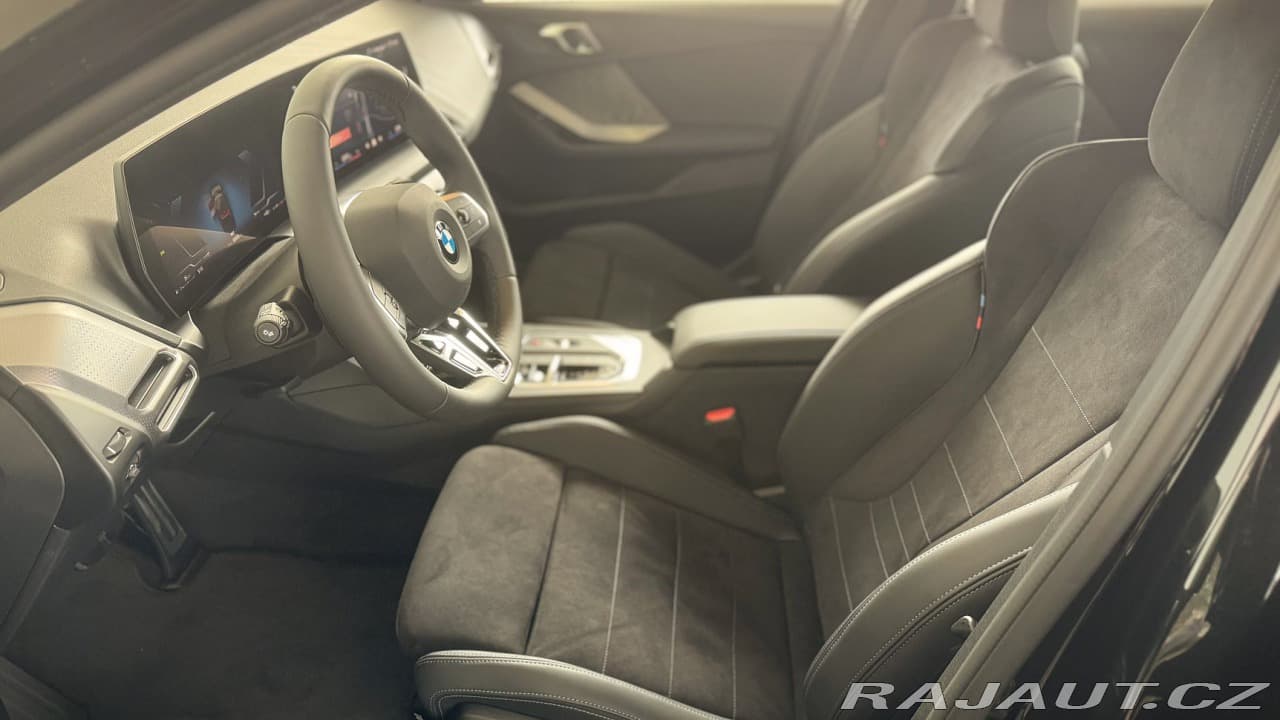 2025 BMW 1-Series - 15