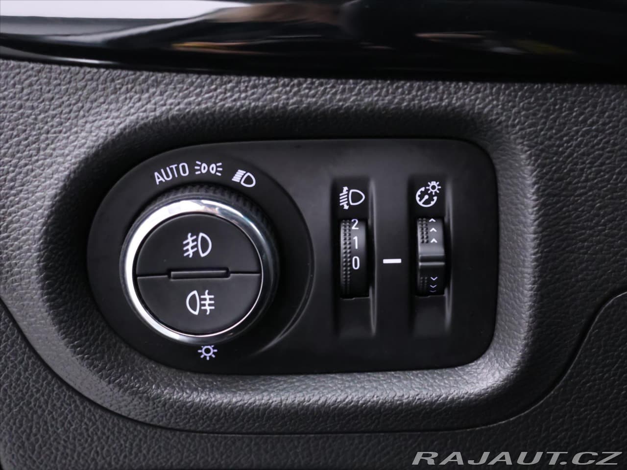 2017 Opel Astra - 16