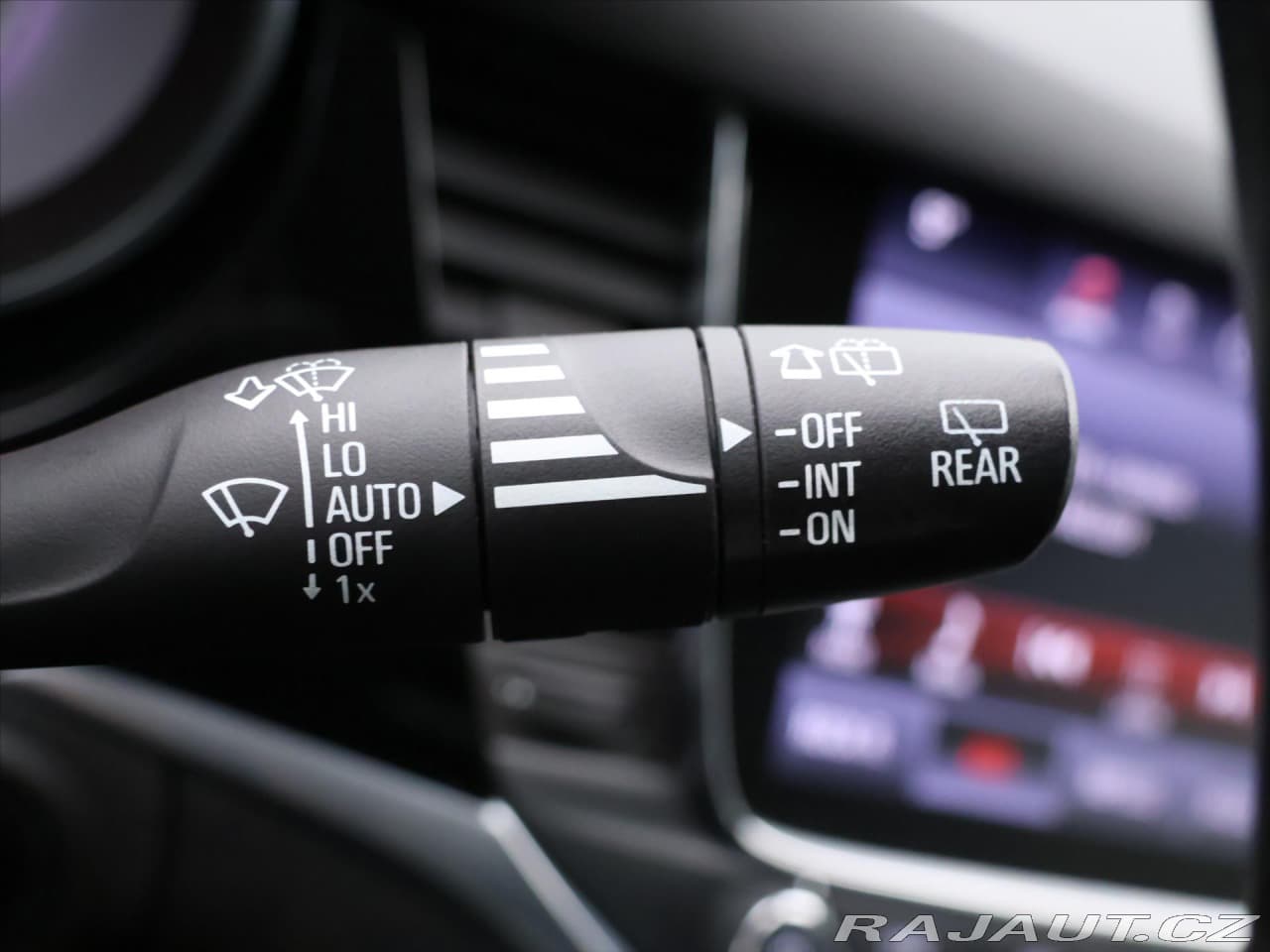 2017 Opel Astra - 19