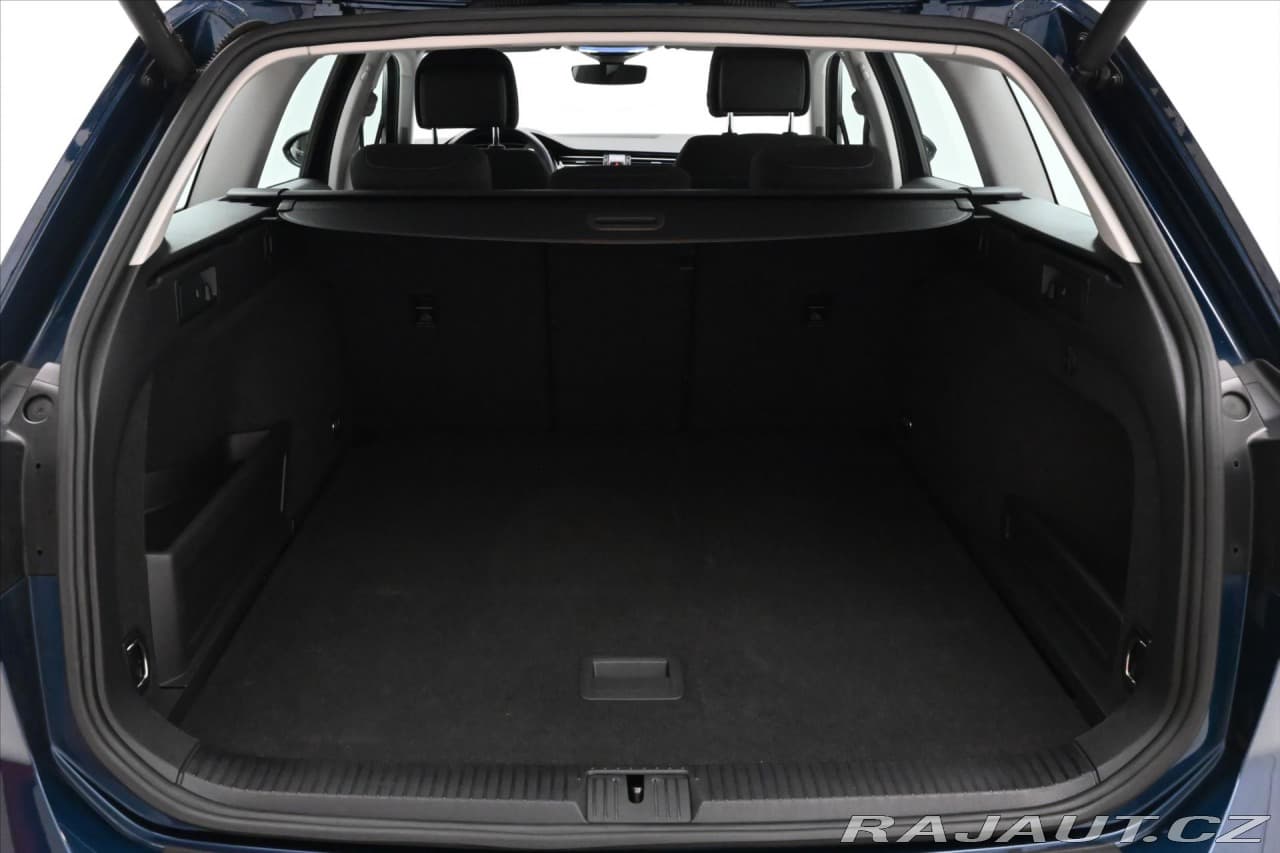 2022 Volkswagen Passat - 15