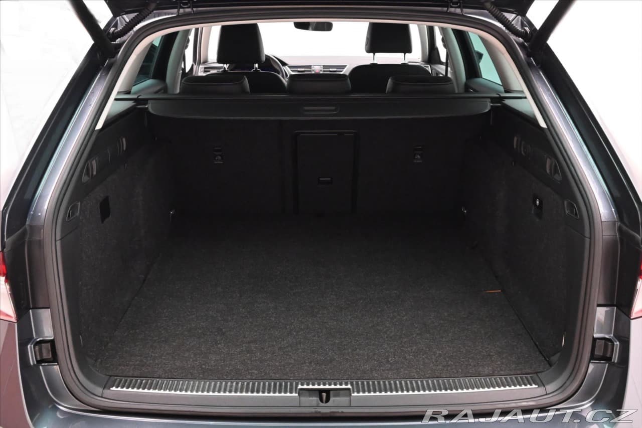 2021 Škoda Superb - 10