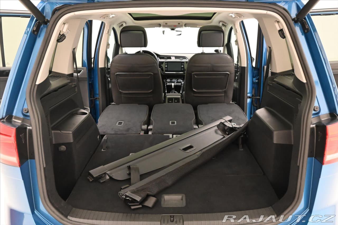 2020 Volkswagen Touran - 12