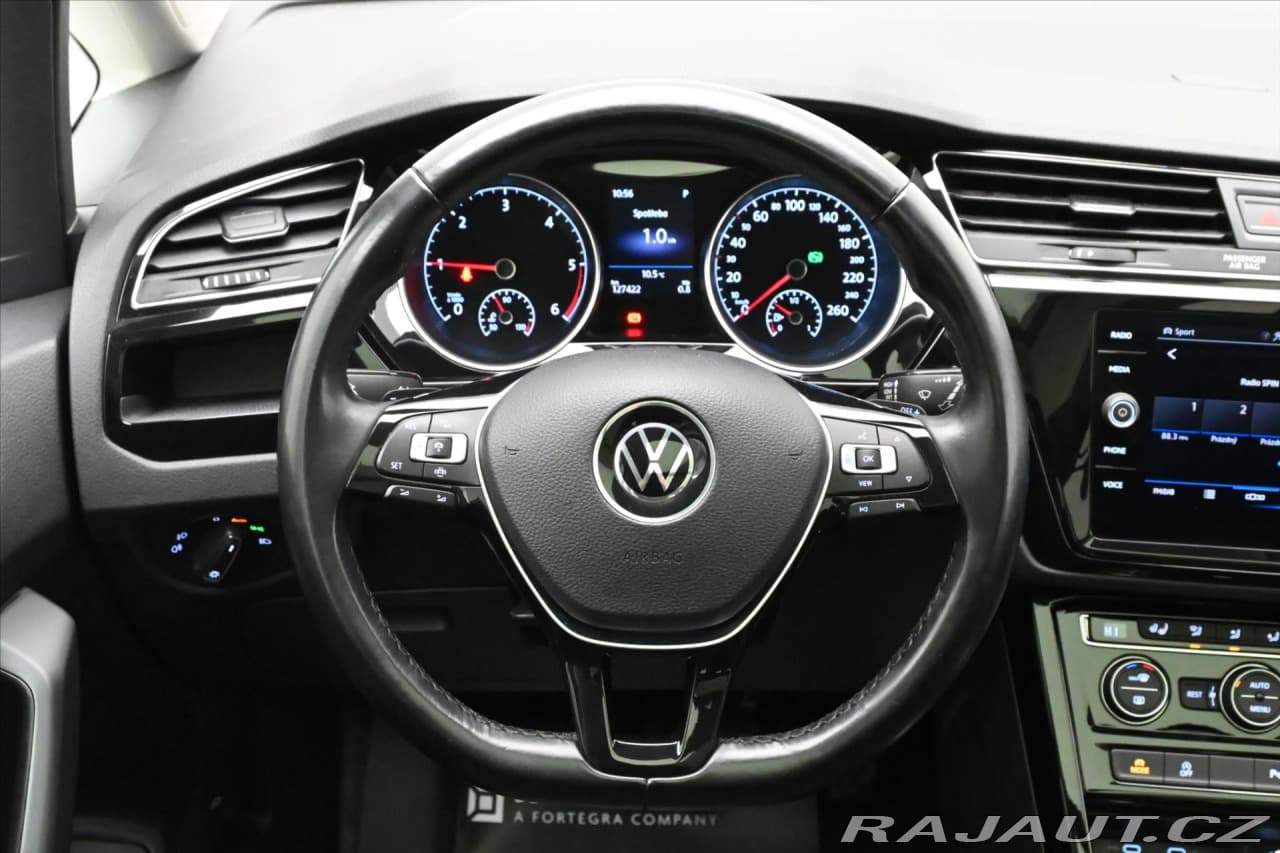 2020 Volkswagen Touran - 19