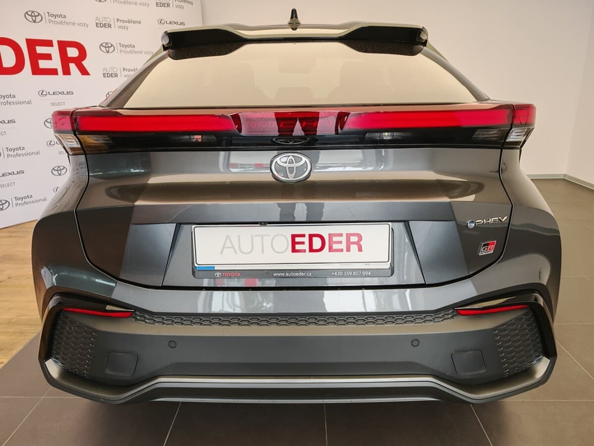 2025 Toyota C-Hr - 5