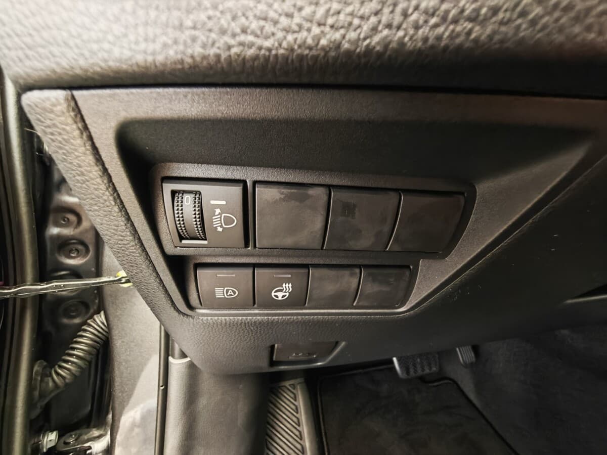 2025 Toyota Yaris - 20