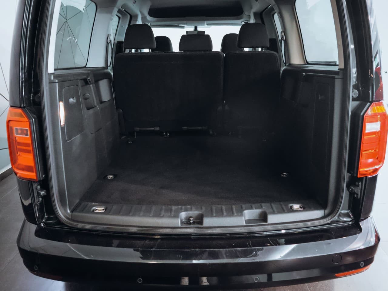 2019 Volkswagen Caddy - 6