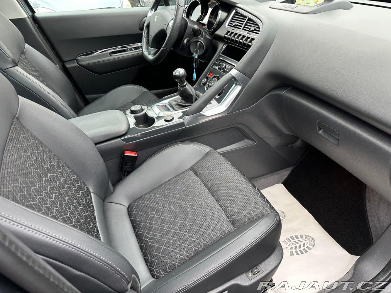 2015 Peugeot 3008 - 12