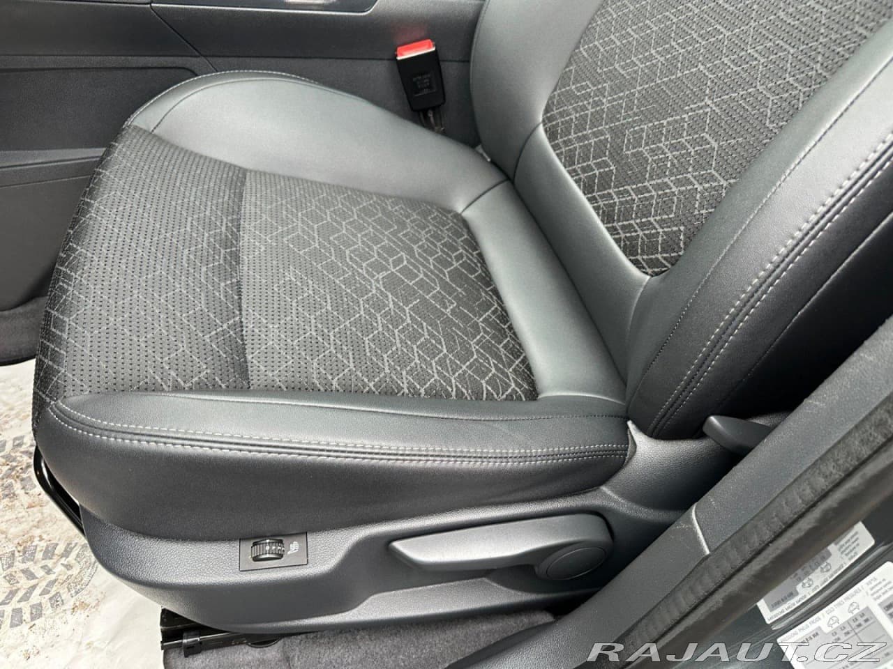 2015 Peugeot 3008 - 14