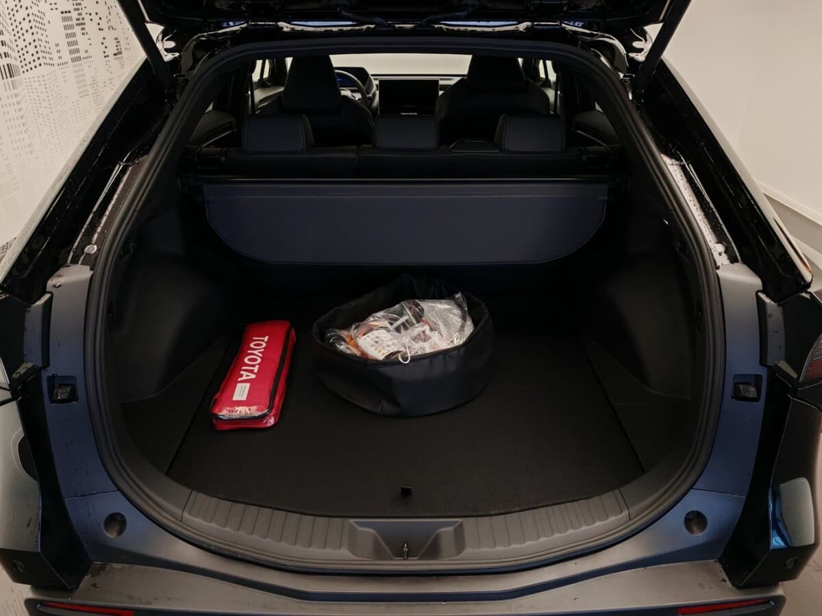 2024 Toyota Bz4x - 13