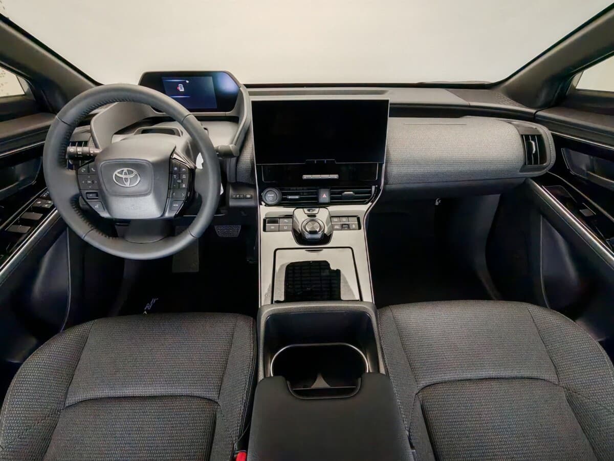 2024 Toyota Bz4x - 14