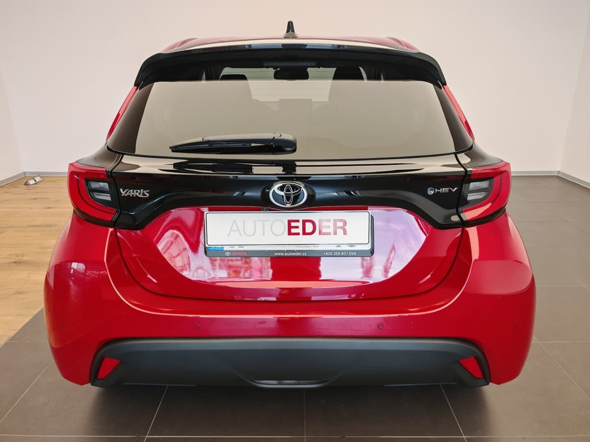 2025 Toyota Yaris - 4