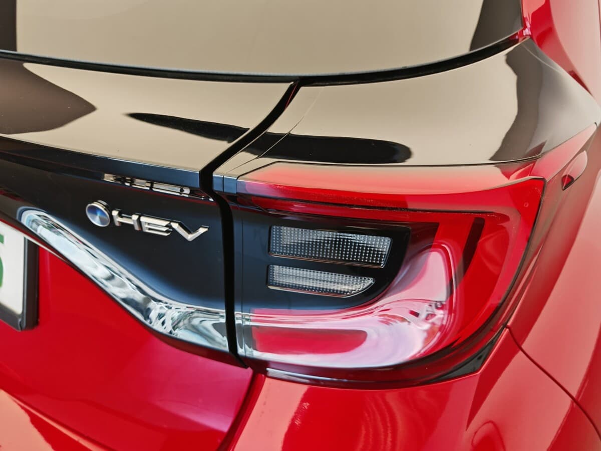 2025 Toyota Yaris - 7