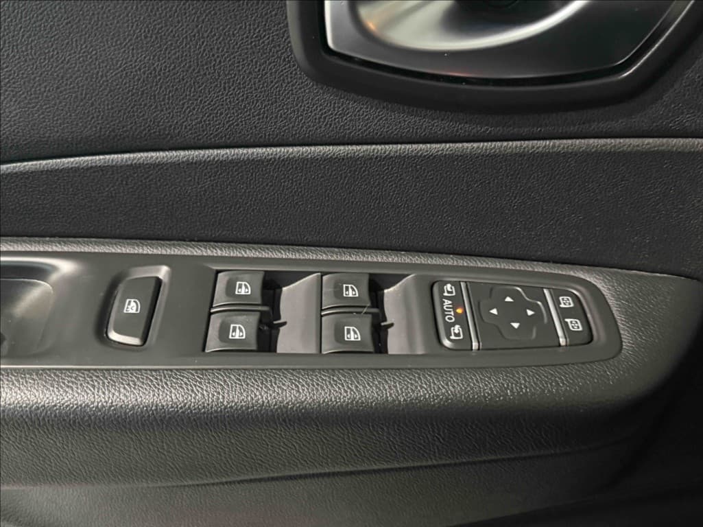 2020 Renault Captur - 15