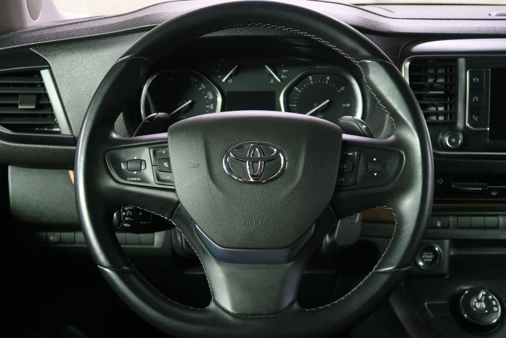 2023 Toyota Ostatní - 16