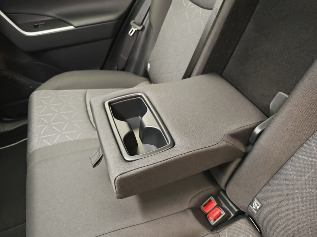 2025 Toyota Rav4 - 15