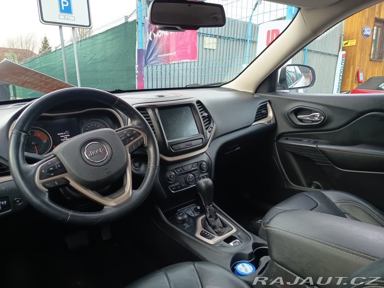 2015 Jeep Cherokee - 14