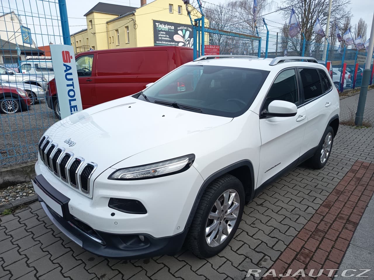 2015 Jeep Cherokee - 3