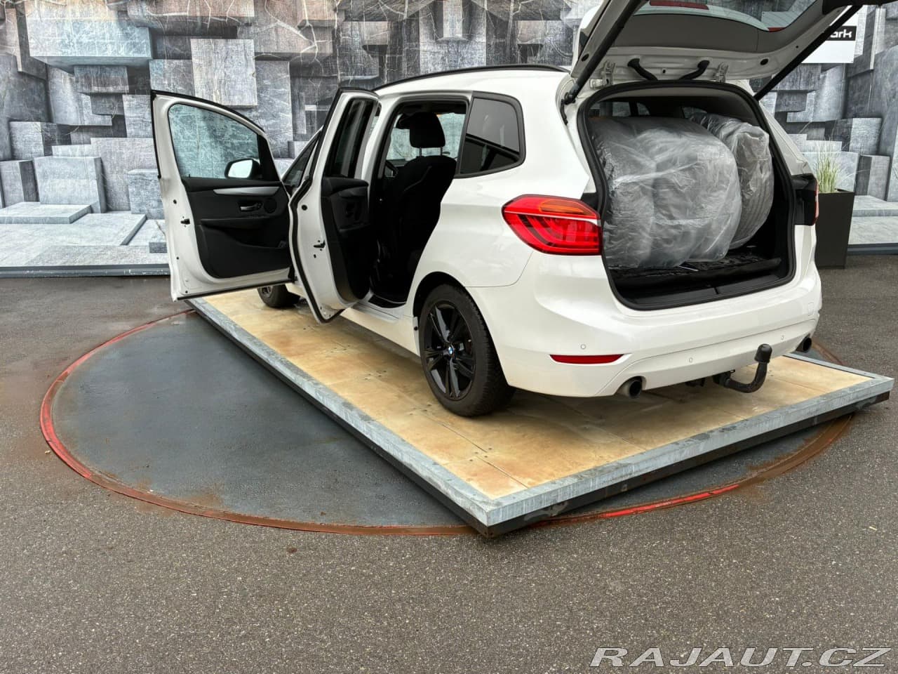 2017 BMW 2-Series - 9