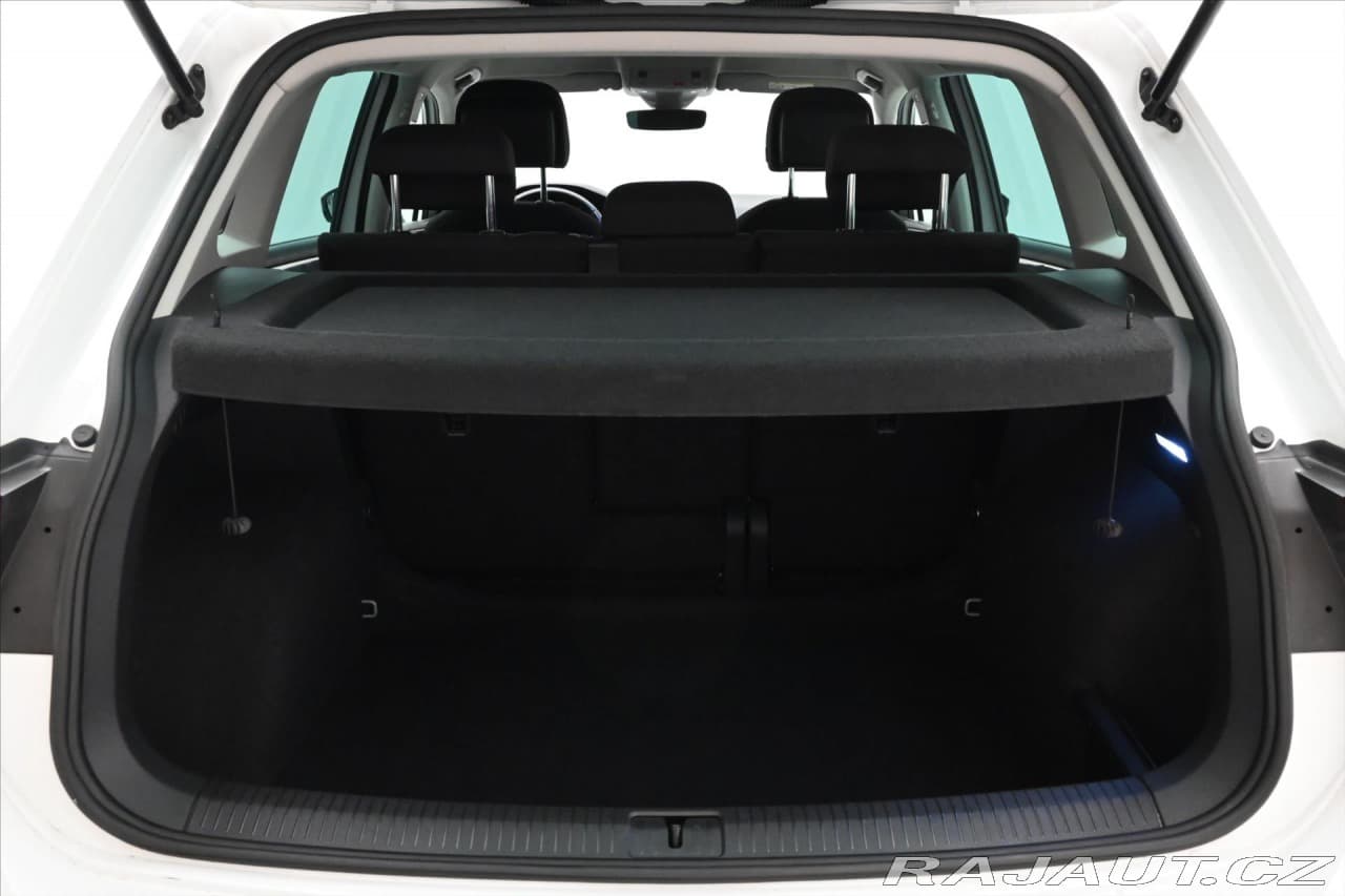 2021 Volkswagen Tiguan - 10