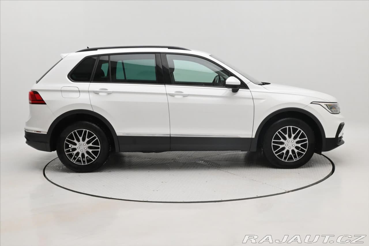 2021 Volkswagen Tiguan - 4