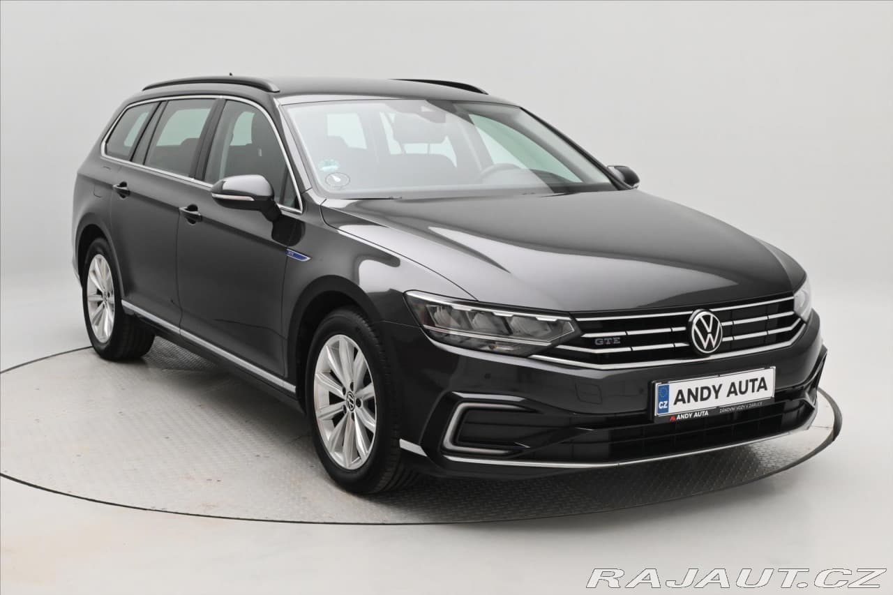 2022 Volkswagen Passat - 3