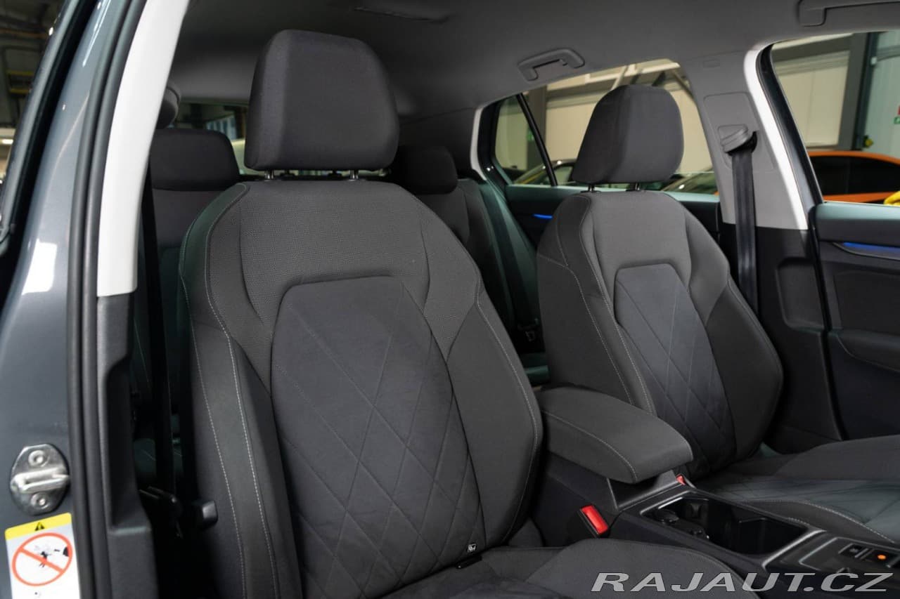 2021 Volkswagen Golf - 12