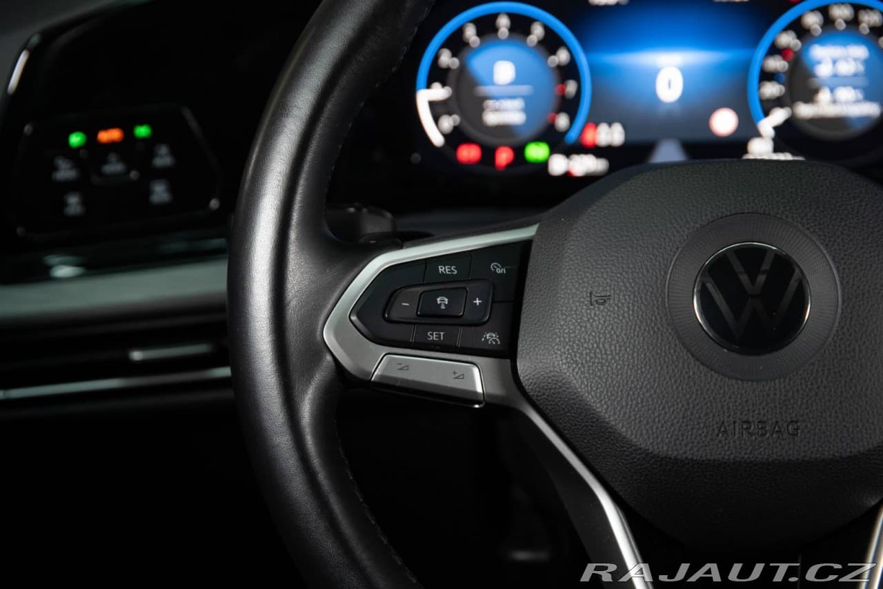 2021 Volkswagen Golf - 17