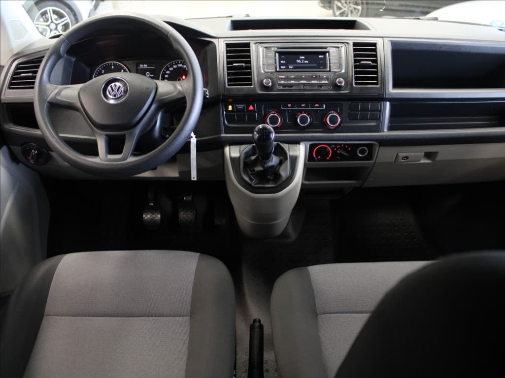 2016 Volkswagen Transporter - 8