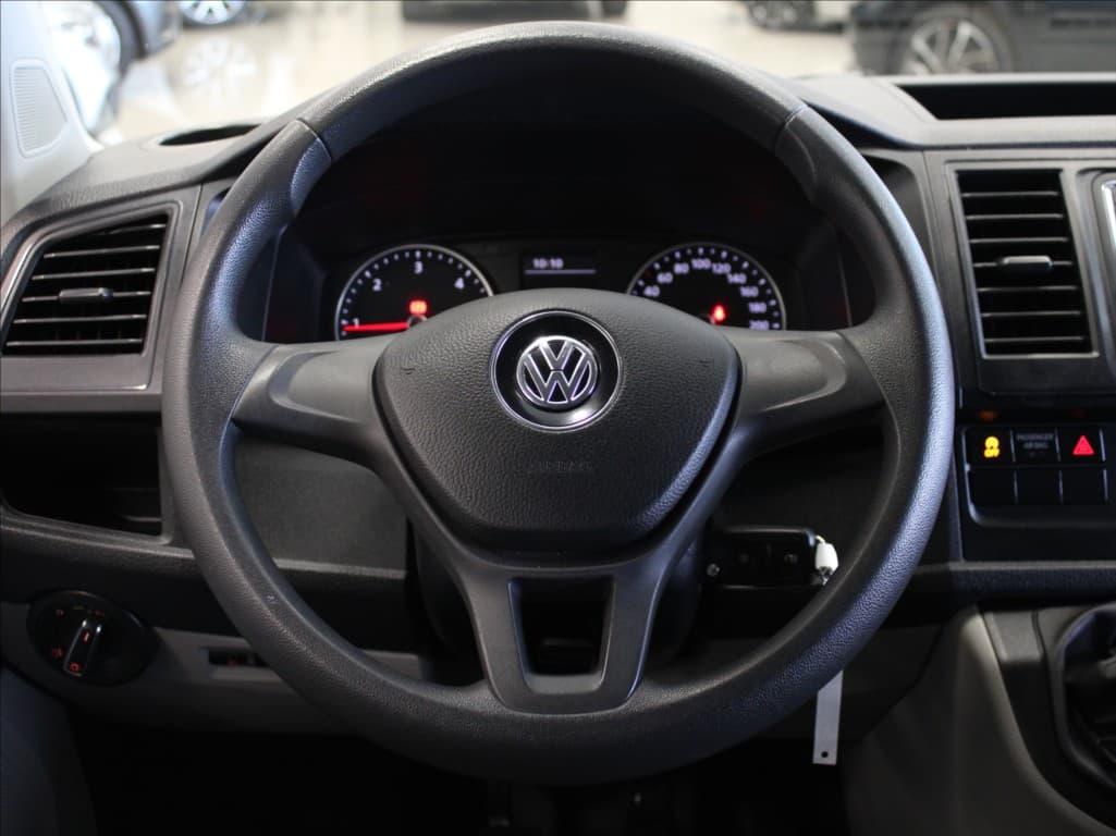 2016 Volkswagen Transporter - 9
