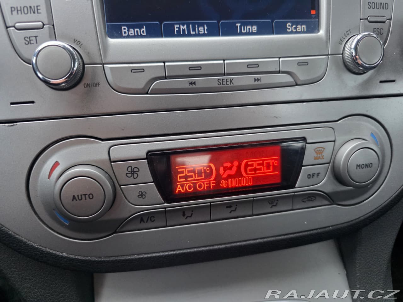 2010 Ford C-Max - 16