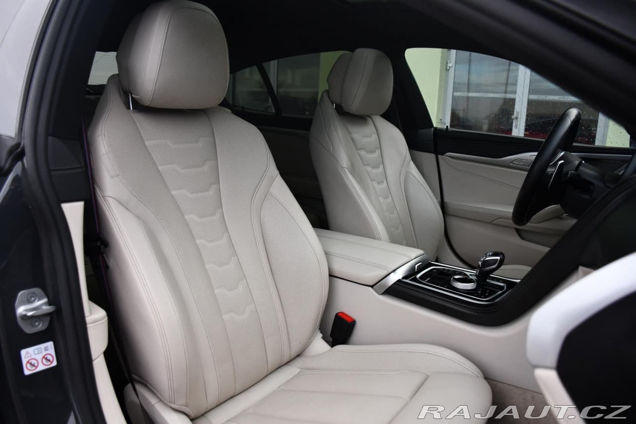 2020 BMW 8-Series - 15