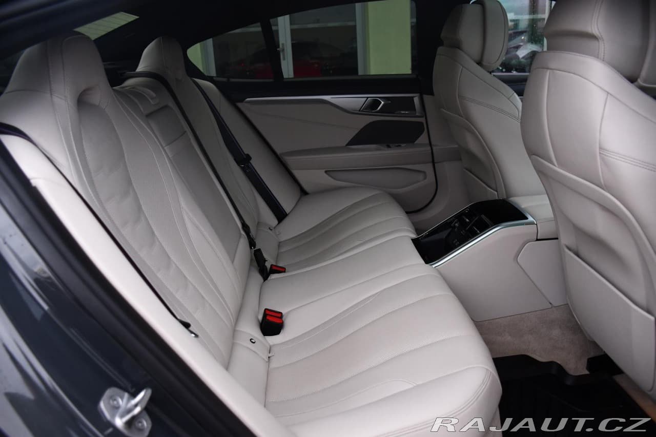 2020 BMW 8-Series - 17