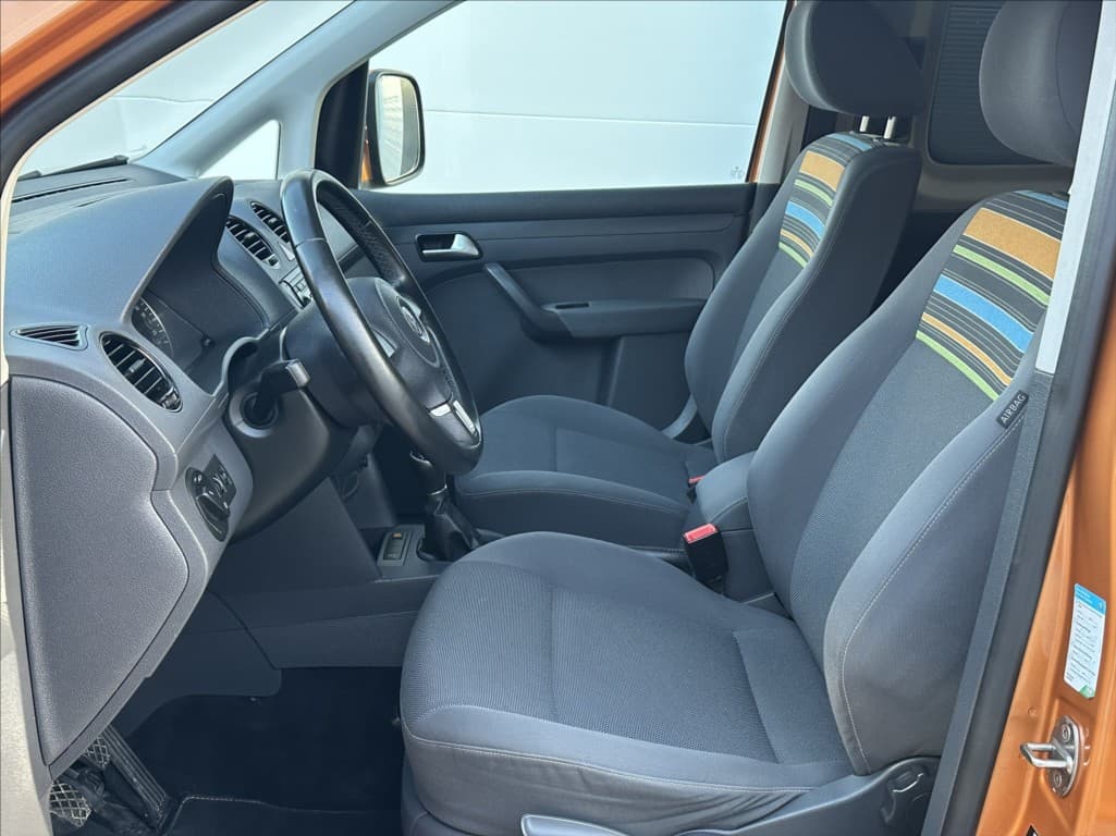 2013 Volkswagen Caddy - 11