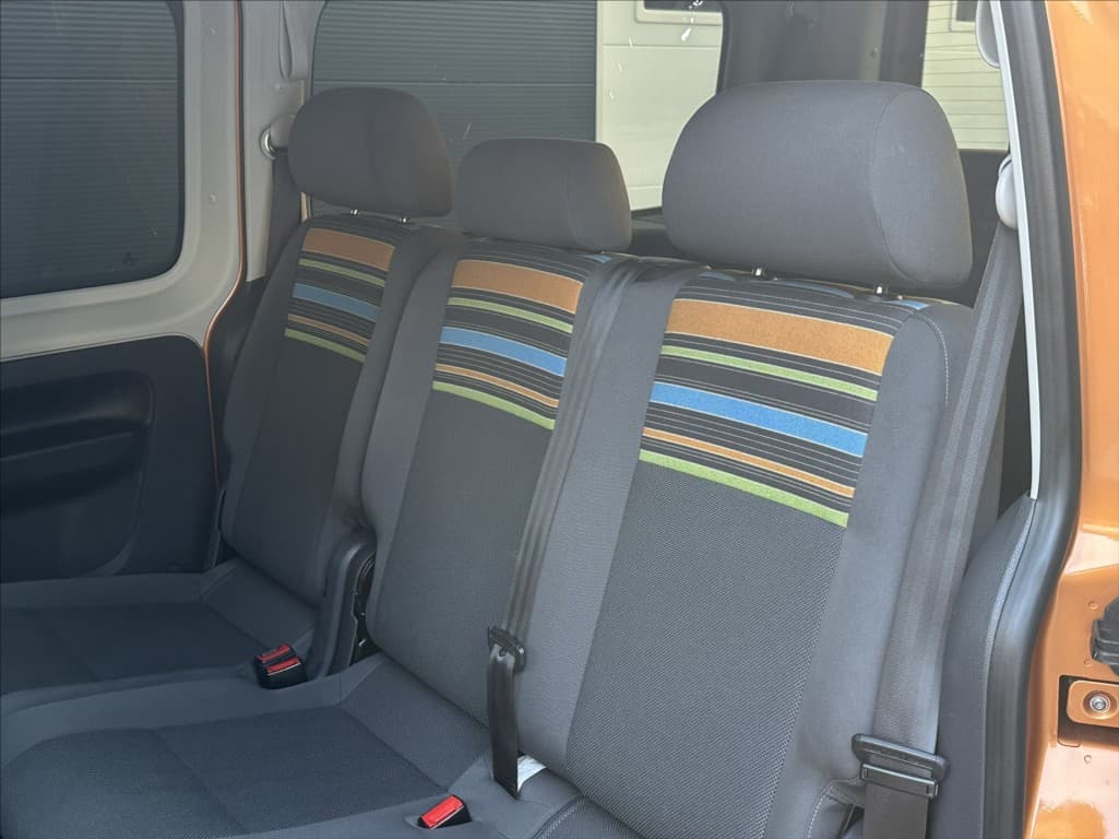 2013 Volkswagen Caddy - 14