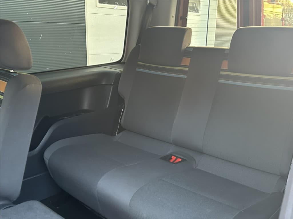 2013 Volkswagen Caddy - 16